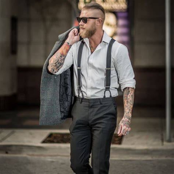 Are suspenders in Style 2021?