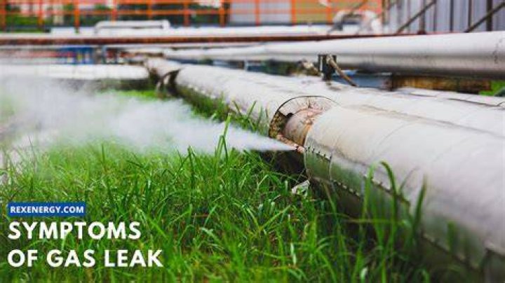 Can a gas leak be intermittent?