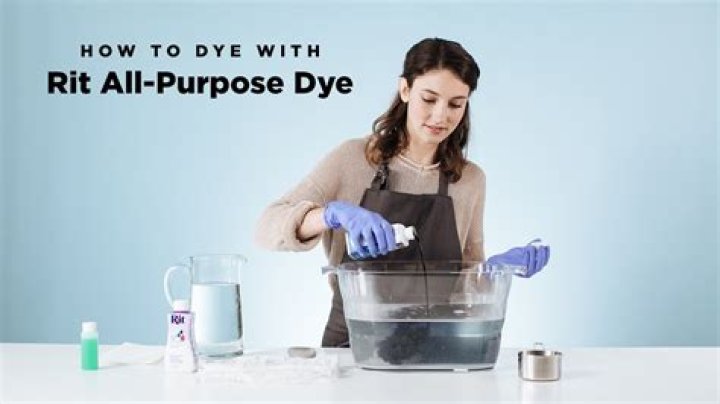 Can I use Rit dye in a plastic bucket?