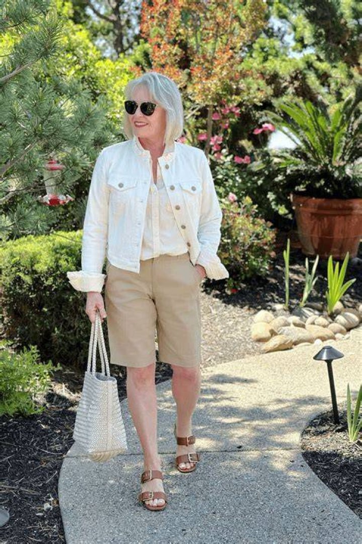 Can older ladies wear shorts?