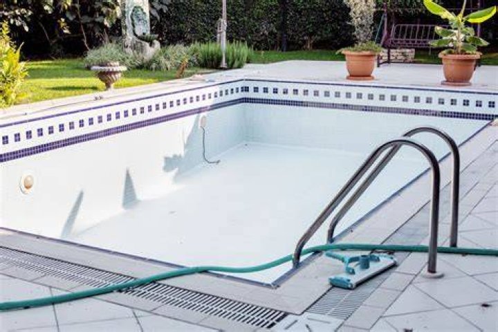 Can you drain an inground pool?