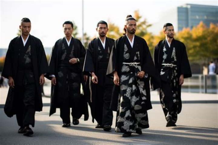 Do some Japanese still wear kimonos?