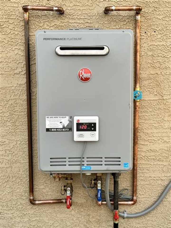 Do tankless gas water heaters have a pilot light?