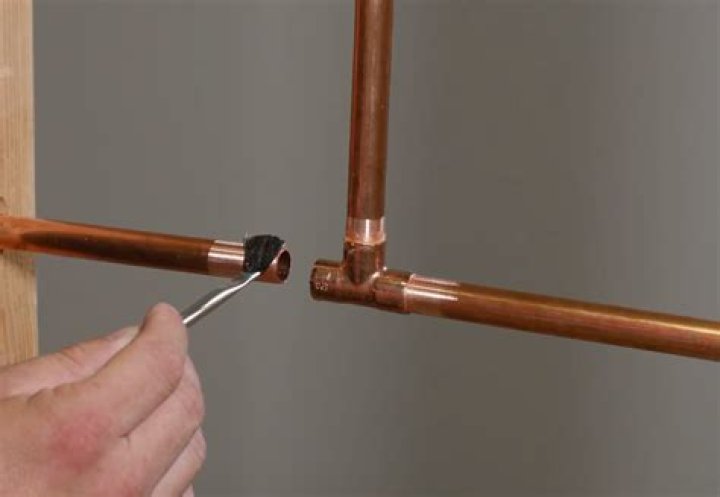 Do you need flux to solder copper pipe?
