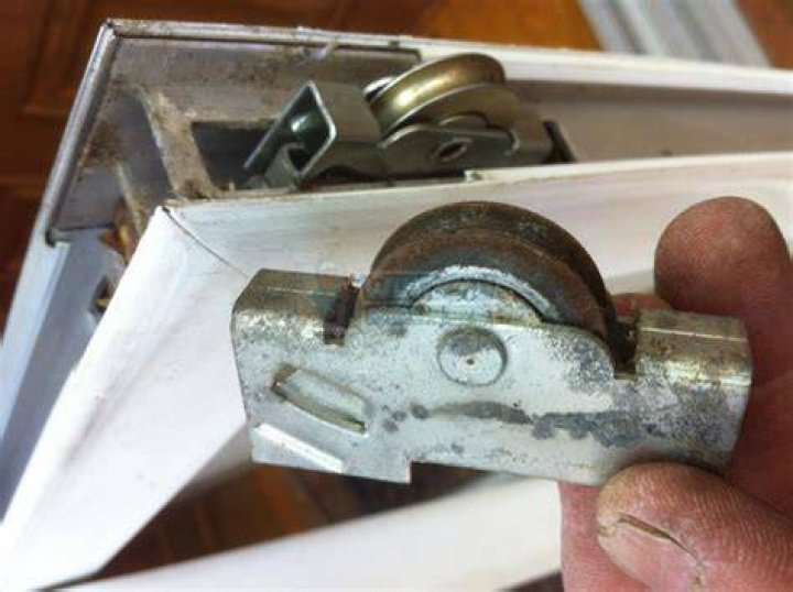 Do you need to replace rollers on a vinyl door?