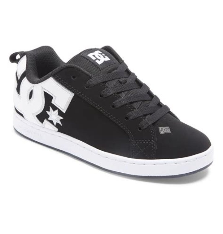 Does Target sell DC Shoes?
