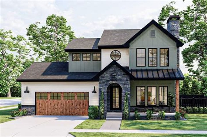 How big is two story house with 3 bedrooms?