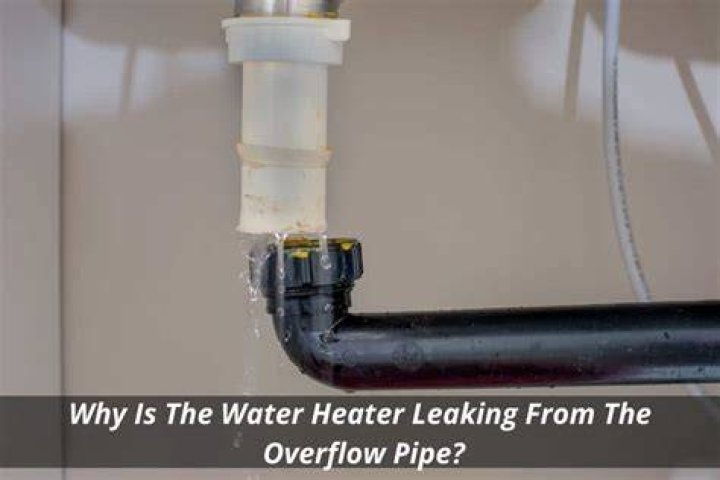 How do I know if my hot water pipe is leaking?