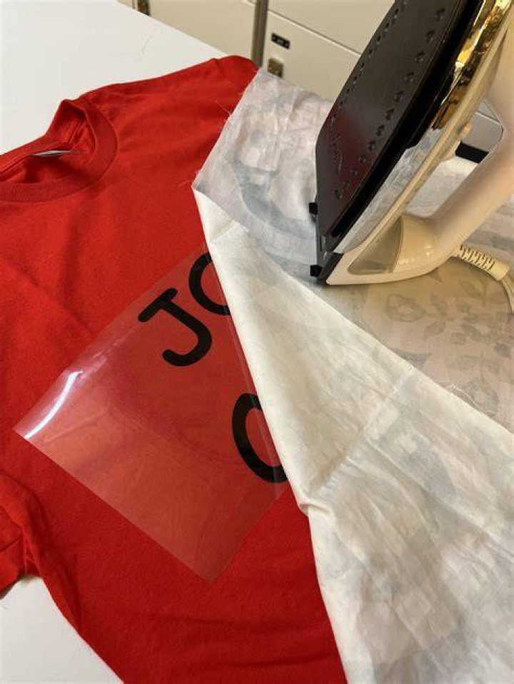 How do you seal a heat transfer vinyl shirt?