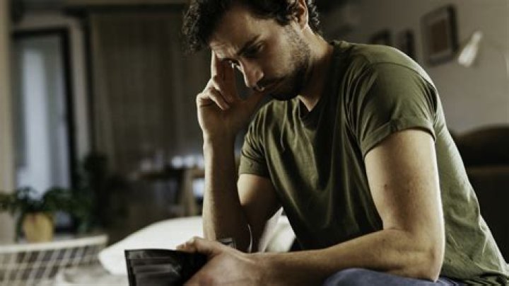How do you tell if you lost power while on vacation?