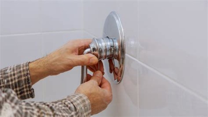 How much does it cost to replace shower knobs?