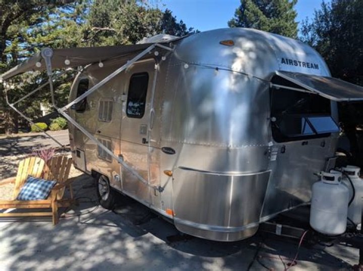 How much is a 2005 Airstream Bambi worth?