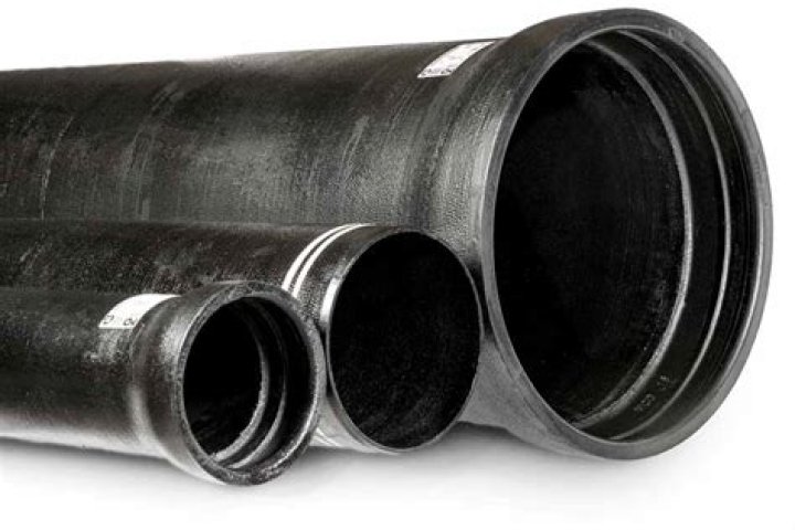 How thick are cast iron drain pipes?