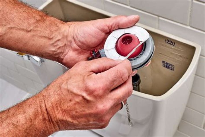 How to fix flush valve leak?