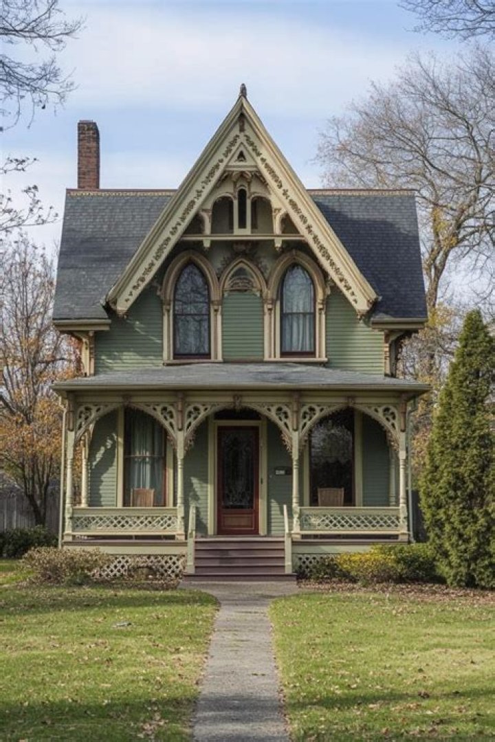 How to renovate a small house from the 1920s?
