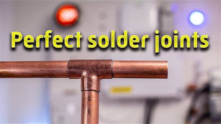 How to sweat a copper pipe with solder?