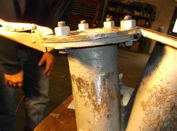 How to tell if flange is broken?