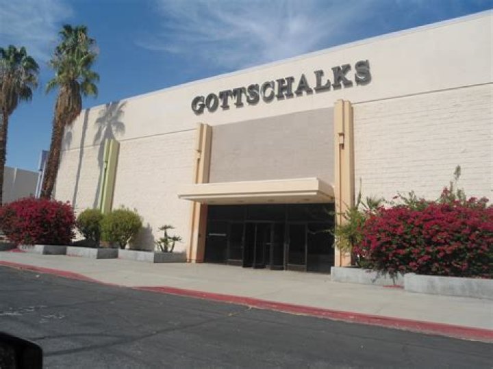 Is Gottschalks still in business?