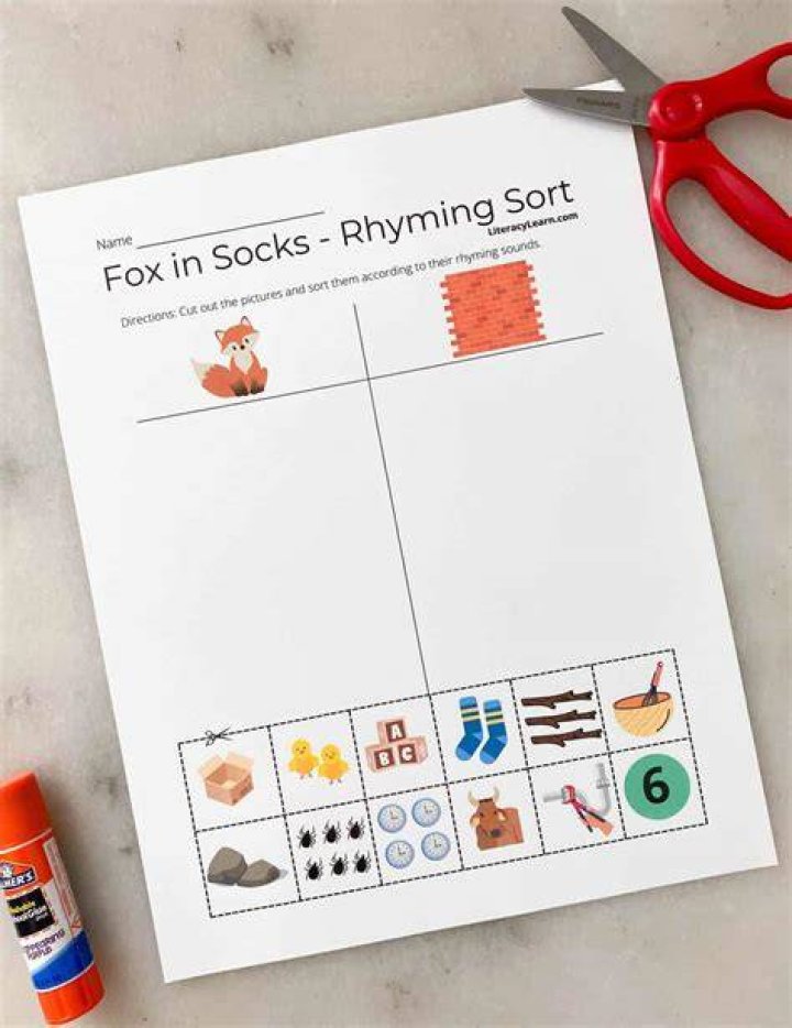 What are some words that rhyme with socks?