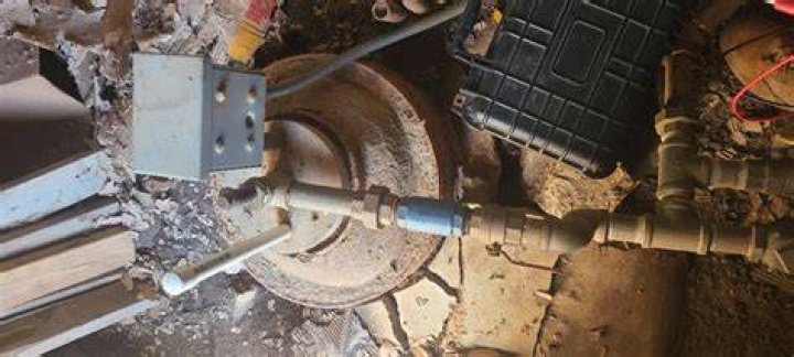 What are the signs of a collapsed well?
