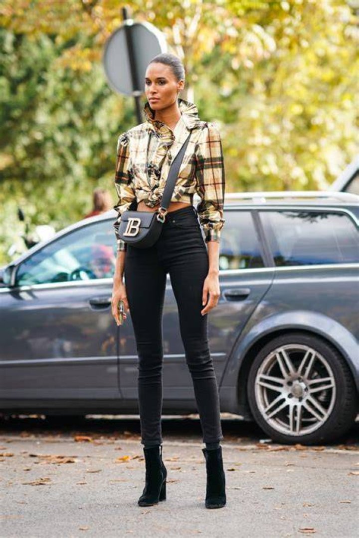 What boots go with skinny jeans?