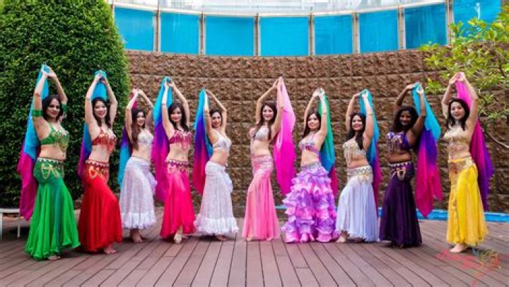 What do belly dancers wear?
