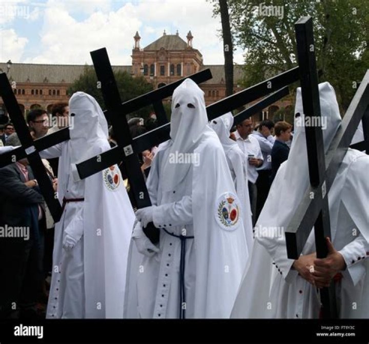 What do the penitents wear?