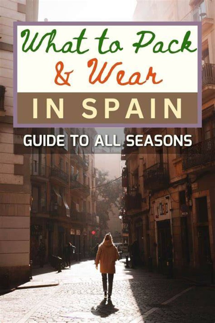 What do tourists wear in Spain?