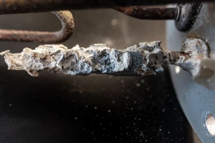 What does a bad hot water heater look like?