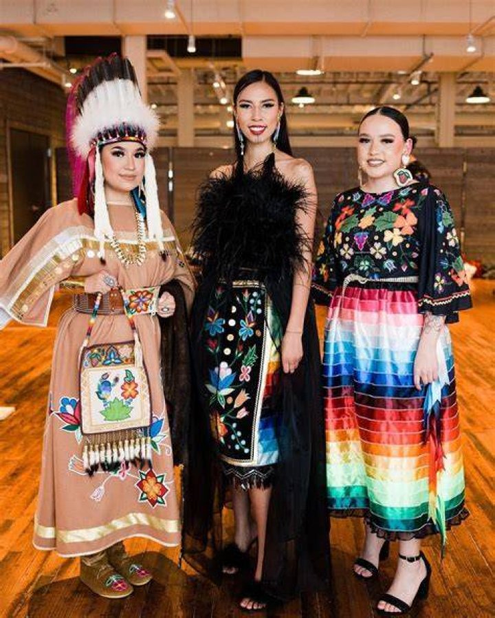 What is indigenous clothing called?