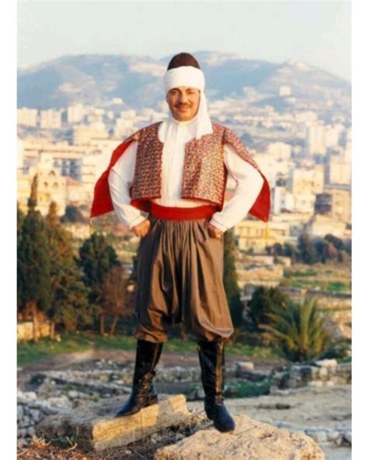 What is Lebanon traditional clothing?