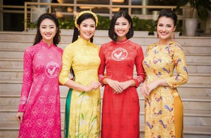 What is the dress code in Vietnam?
