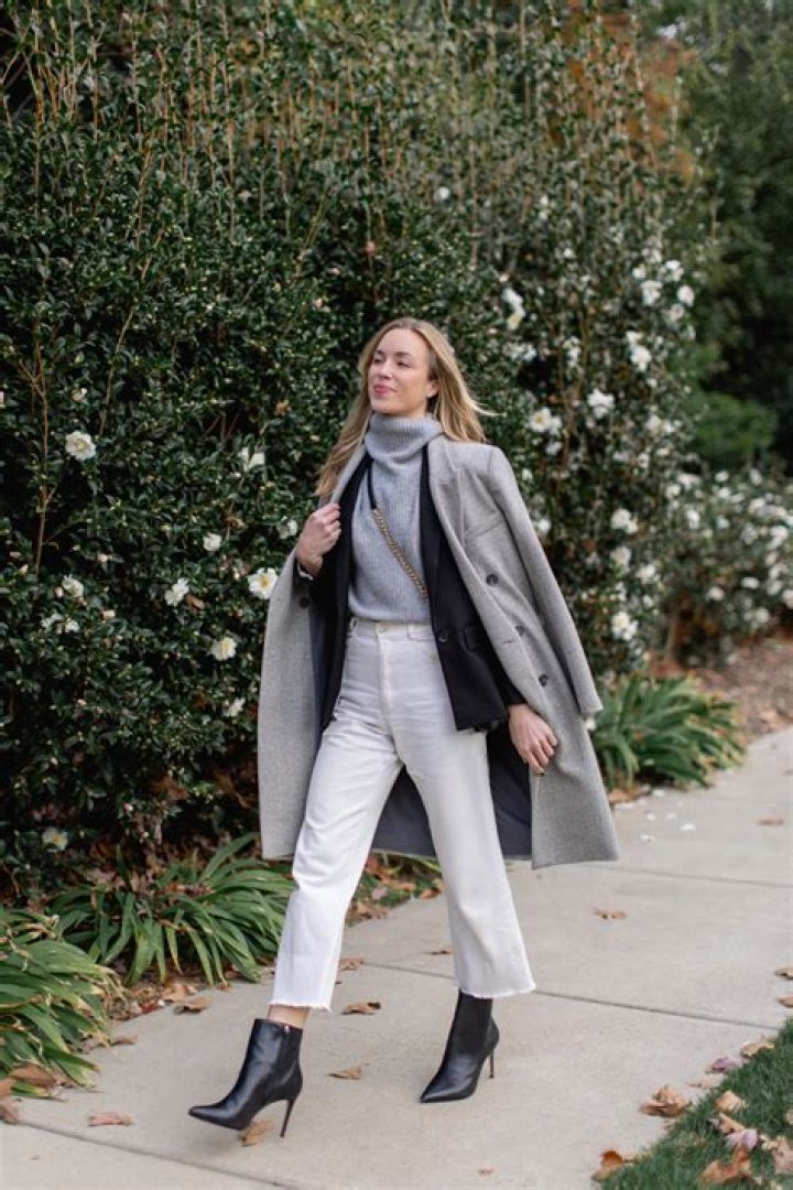 What is the purpose of wearing layered clothing?