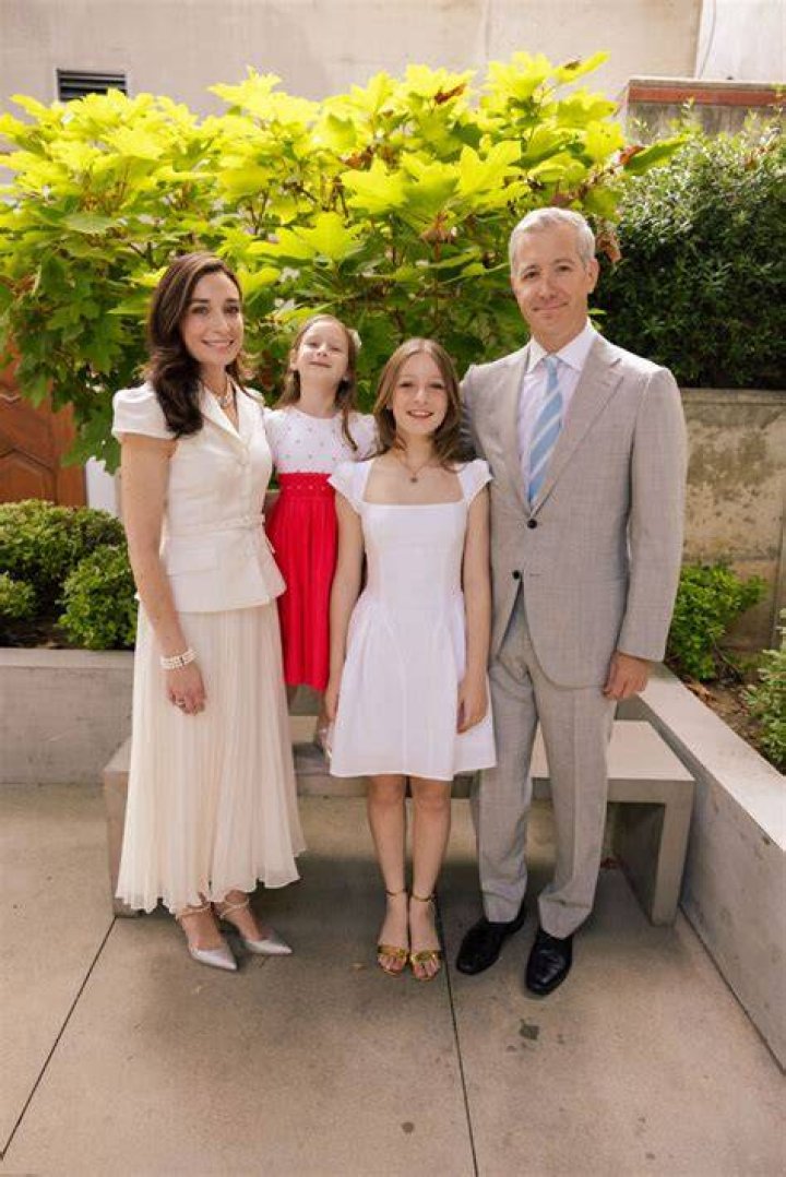 What kind of dress do you wear to a bat mitzvah?