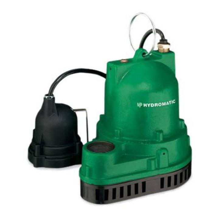 What kind of water pump does Hydromatic use?