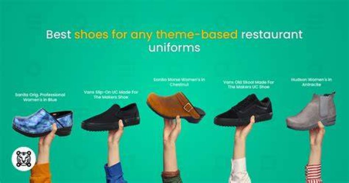 What shoes should I wear as a waiter?