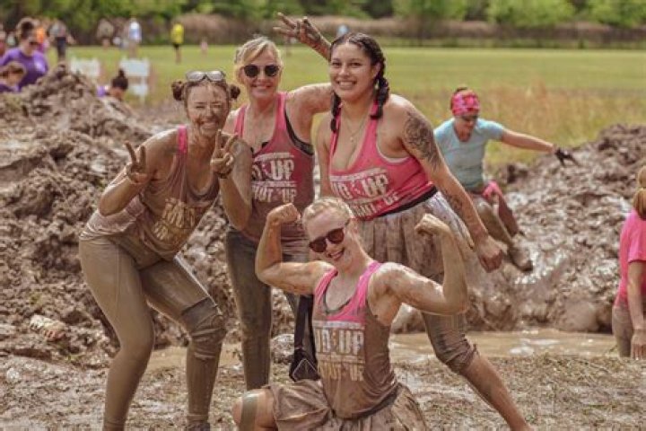 What should I wear to a mud run?