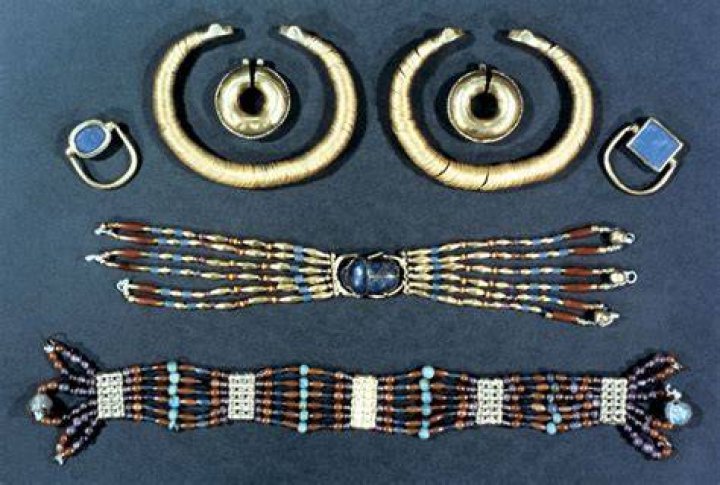 What was Egyptian jewelry used for?