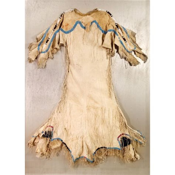 What was the Shoshone clothing?
