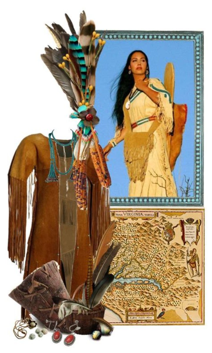 What were Powhatan clothes made of?