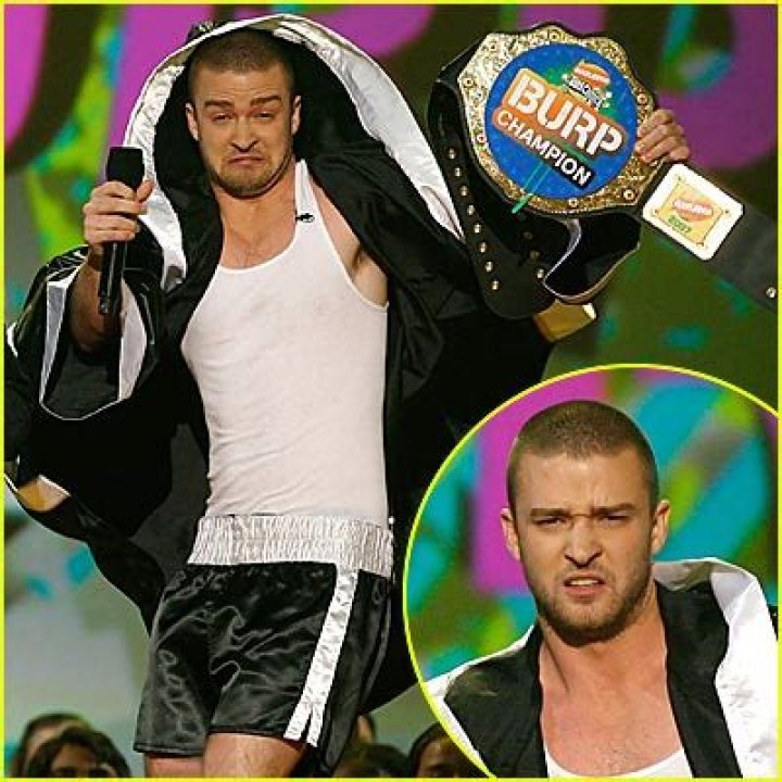 When did Justin Timberlake start wearing boxer briefs?