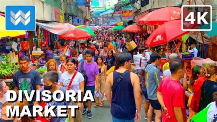 When is the busiest shopping season in Divisoria?
