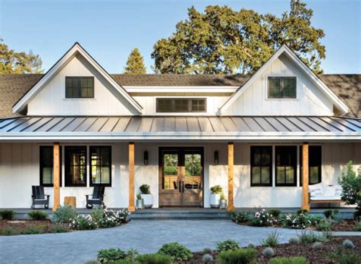 When was the farmhouse style created?