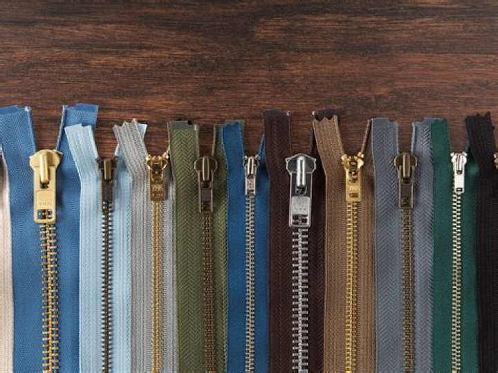 Which country makes the most zippers?