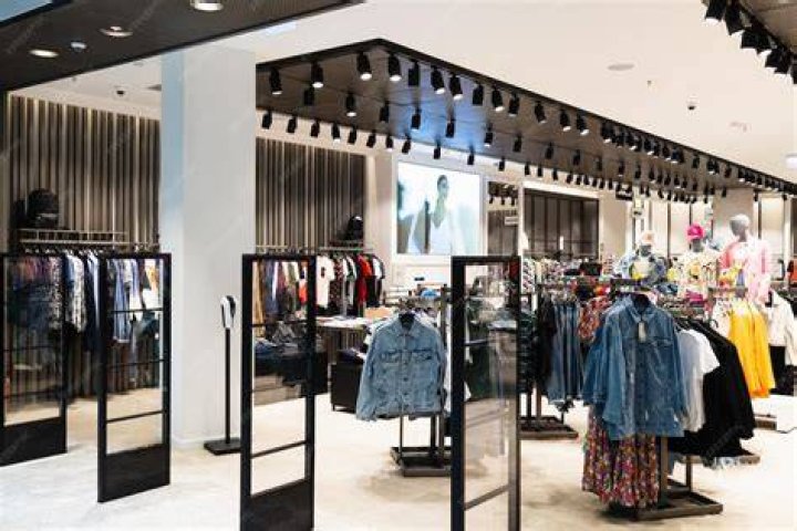 Which is the best clothing store in the mall?