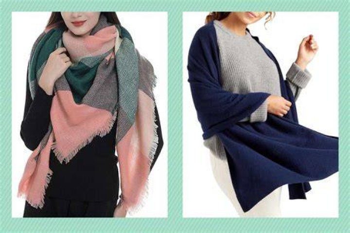 Which is the best definition of a scarf?