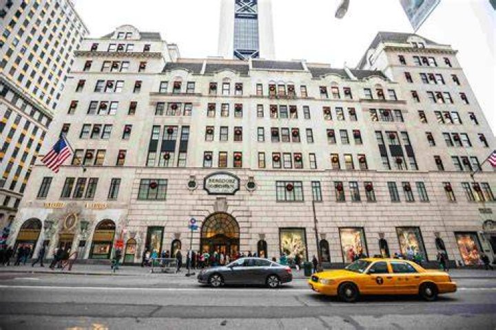 Which is the most famous department store in New York City?