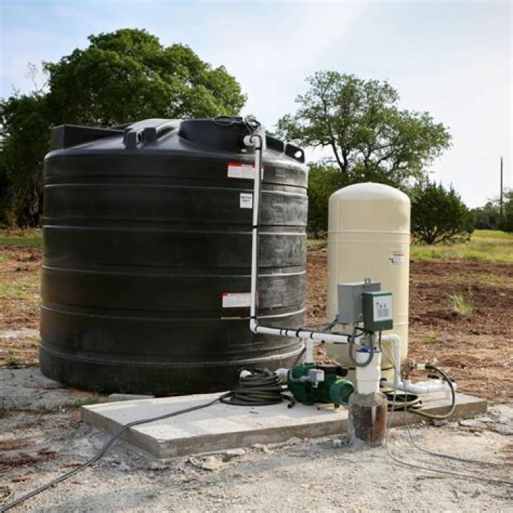 Which pump is best for water tank?