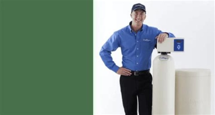 Who are the service technicians for Culligan Water Purifiers?