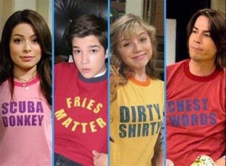 Why do they wear weird shirts on iCarly?